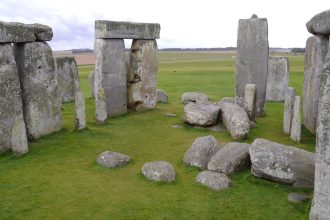 Unveiling Secrets: Stonehenge’s Altar Stone Traced Back to Scotland’s Ancient Landscape!