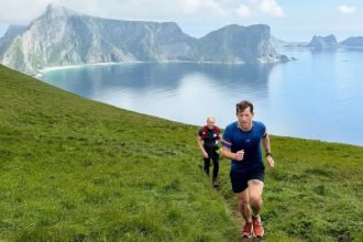 Unleashing the Spirit of Adventure: Exploring Lofoten’s Trails and Seas!