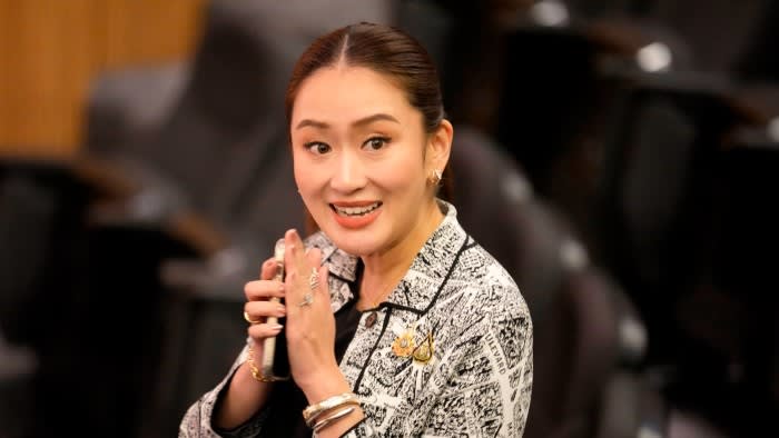 Thailand’s Newest Leader: 37-Year-Old Paetongtarn Shinawatra Takes the reins!