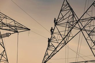 Revolutionizing Power: How AI and Innovative Technologies are Transforming our Power Lines for the 21st Century!