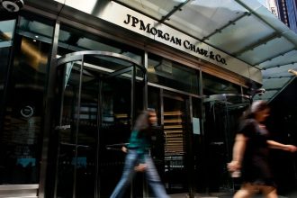 Inside JPMorgan’s Bold Move: What Their Private-Equity Recruiting Ban Means for Junior Bankers and the Industry