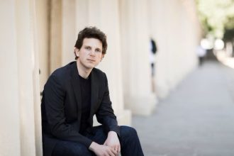 Melbourne Orchestra Apologizes: ‘We Erred’ in Cancelling Jayson Gillham’s Performance Over Gaza Remarks!