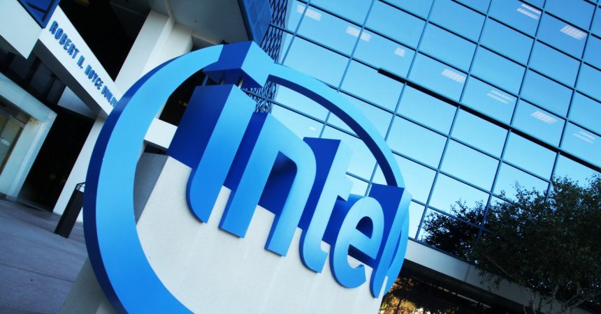 Intel’s Heart-Wrenching Layoffs: Over 15,000 Jobs Cut Despite Billions in Government Aid!