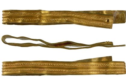 Dog Walk Surprise: Young Boy Unearths Stunning Roman-Era Gold Military Bracelet in the UK!