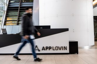 AppLovin Soars: Massive Profit Surprise and Bright Future Elevate App-Monetization Stocks!