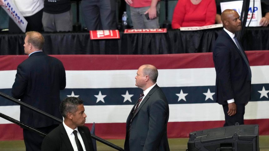 Trust Wanes: New Poll Reveals Few Americans Have Confidence in Secret Service After Attempted Trump Assassination