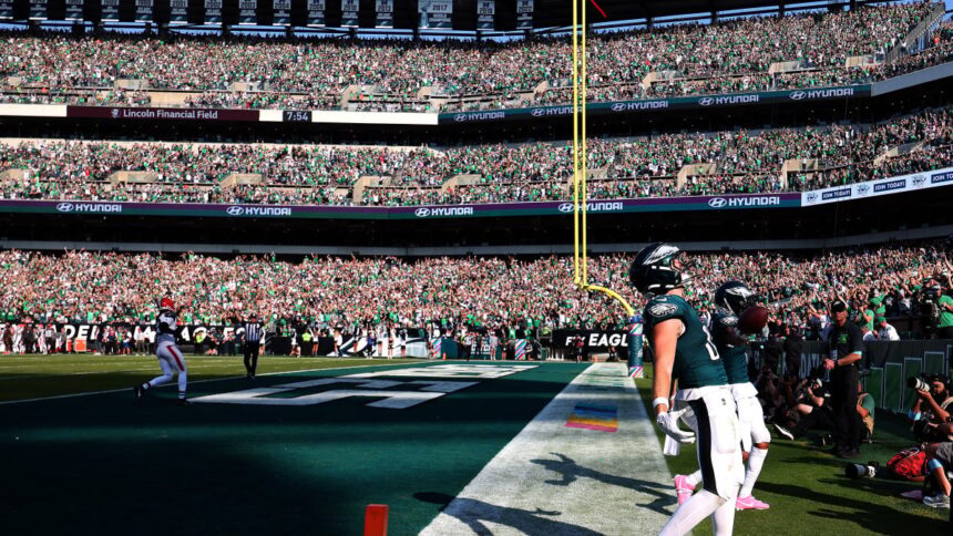 Catch the Eagles vs. Giants Showdown: Your Ultimate Guide to Watching Online for Free!