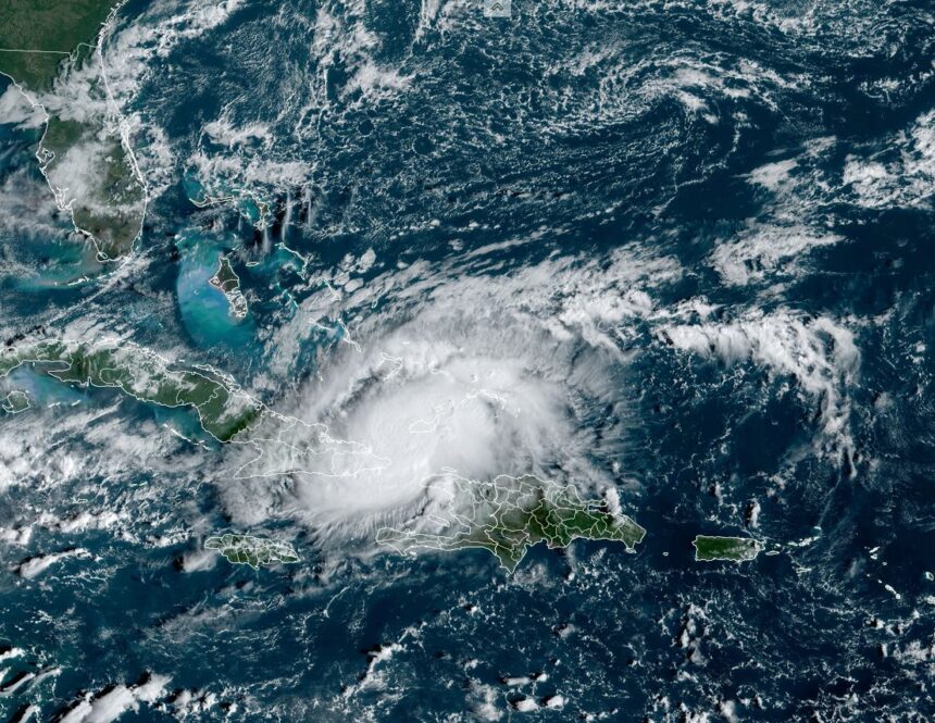 Surprise Storm: A Tiny Hurricane Emerges Near Cuba, Leaving Forecasters Stunned!